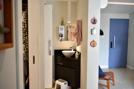 Apartamento à venda com 109m², 2 quartos e 2 vagasCorredor