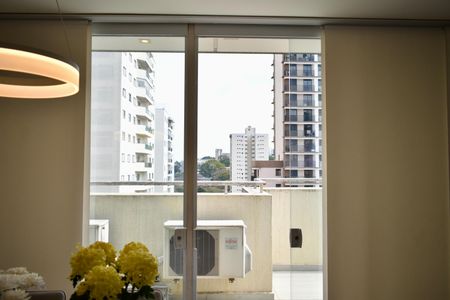 Apartamento à venda com 109m², 2 quartos e 2 vagasVaranda (Cobertura)