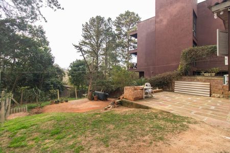 Casa à venda com 990m², 2 quartos e 1 vagaQuintal