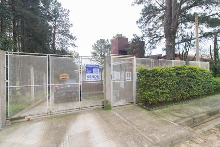 Casa à venda com 990m², 2 quartos e 1 vagaFachada