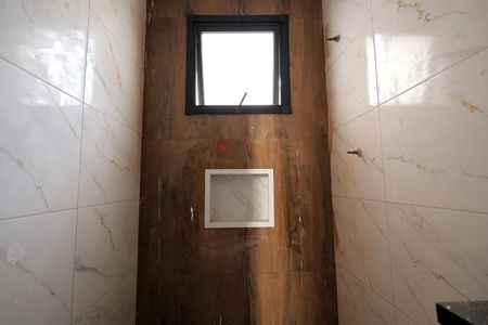 Apartamento à venda com 80m², 2 quartos e 1 vaga Apartamento à venda com 80m², 2 quartos e 1 vagaBanheiro