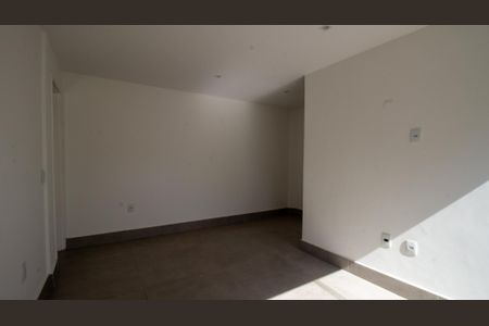 Casa de condomínio à venda com 269m², 3 quartos e 3 vagasSuíte 1