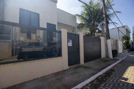 Casa de condomínio à venda com 269m², 3 quartos e 3 vagasFachada