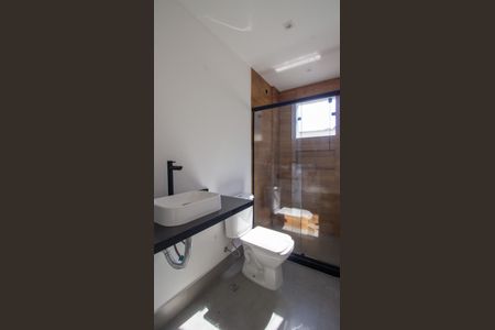 Casa de condomínio à venda com 269m², 3 quartos e 3 vagasBanheiro da Suíte 1