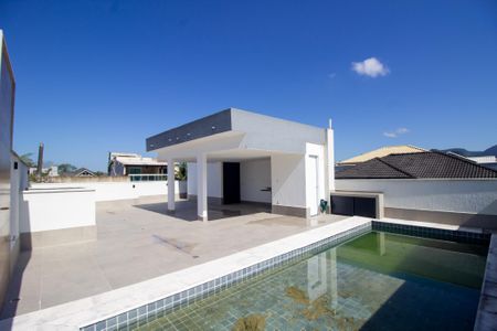 Casa de condomínio à venda com 269m², 3 quartos e 3 vagasÁrea Externa