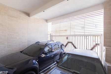 Casa à venda com 250m², 4 quartos e 2 vagas Casa à venda com 250m², 4 quartos e 2 vagasGaragem