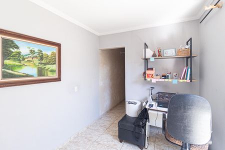 Casa à venda com 250m², 4 quartos e 2 vagas Casa à venda com 250m², 4 quartos e 2 vagasSala