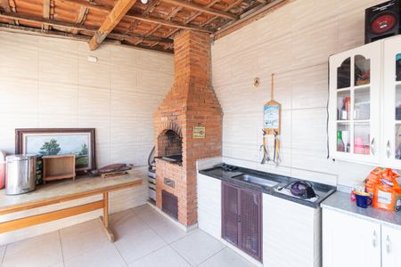 Casa à venda com 250m², 4 quartos e 2 vagas Casa à venda com 250m², 4 quartos e 2 vagasQuintal