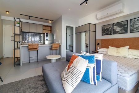 Studio à venda com 42m², 1 quarto e 1 vaga Studio à venda com 42m², 1 quarto e 1 vagaStudio