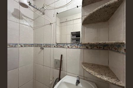 Casa para alugar com 100m², 3 quartos e 1 vaga Casa para alugar com 100m², 3 quartos e 1 vagaBanheiro