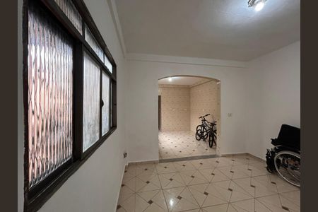 Casa para alugar com 100m², 3 quartos e 1 vaga Casa para alugar com 100m², 3 quartos e 1 vagaSala