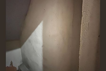 Casa para alugar com 100m², 3 quartos e 1 vaga Casa para alugar com 100m², 3 quartos e 1 vagaBanheiro de Serviço