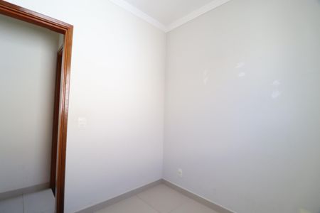 Apartamento para alugar com 134m², 3 quartos e 2 vagasQuarto 2