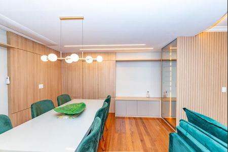 Apartamento para alugar com 144m², 4 quartos e 2 vagasSala