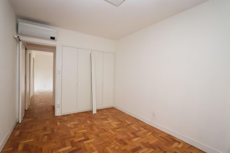Apartamento à venda com 116m², 3 quartos e 1 vagaQuarto 1