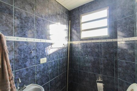 Casa à venda com 125m², 6 quartos e 4 vagas Casa à venda com 125m², 6 quartos e 4 vagasLavabo