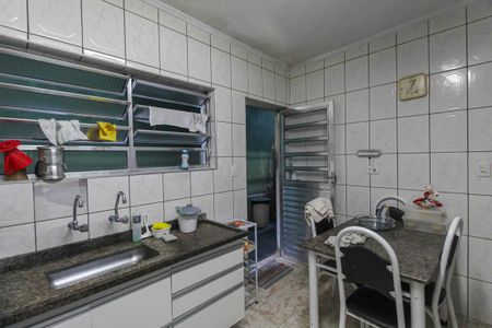 Casa à venda com 125m², 6 quartos e 4 vagas Casa à venda com 125m², 6 quartos e 4 vagasCozinha 1