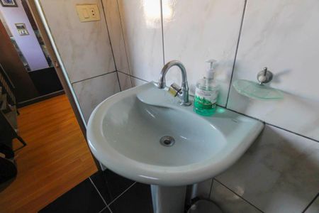 Casa à venda com 125m², 6 quartos e 4 vagas Casa à venda com 125m², 6 quartos e 4 vagasBanheiro da Suíte 1