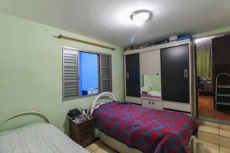 Casa à venda com 125m², 6 quartos e 4 vagas Casa à venda com 125m², 6 quartos e 4 vagasQuarto 1