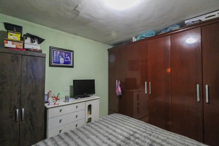 Casa à venda com 125m², 6 quartos e 4 vagas Casa à venda com 125m², 6 quartos e 4 vagasQuarto 3