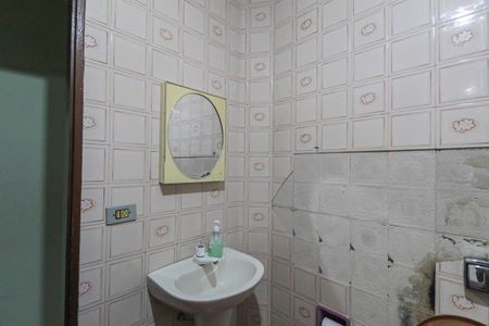 Casa à venda com 125m², 6 quartos e 4 vagas Casa à venda com 125m², 6 quartos e 4 vagasBanheiro 1