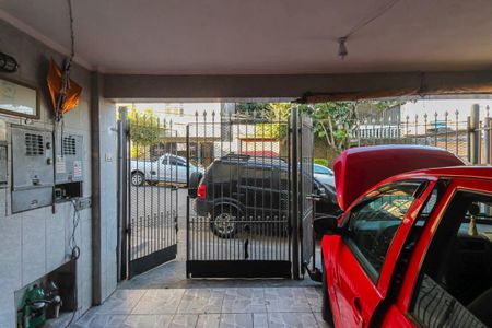 Casa à venda com 125m², 6 quartos e 4 vagas Casa à venda com 125m², 6 quartos e 4 vagasGaragem