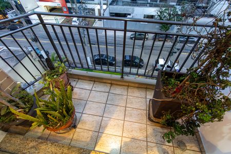 Apartamento para alugar com 84m², 3 quartos e 1 vaga Apartamento para alugar com 84m², 3 quartos e 1 vagaVaranda