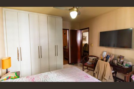 Apartamento à venda com 304m², 4 quartos e 2 vagasSuíte 1
