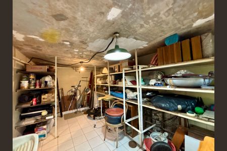 Casa à venda com 234m², 4 quartos e 1 vaga Casa à venda com 234m², 4 quartos e 1 vagaÁrea de serviço