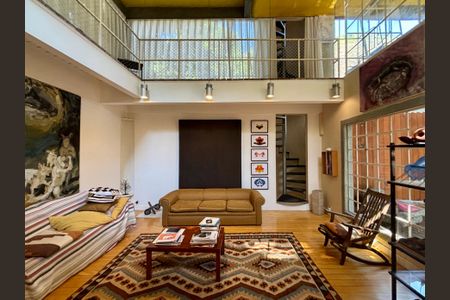 Casa à venda com 234m², 4 quartos e 1 vaga Casa à venda com 234m², 4 quartos e 1 vagaSala