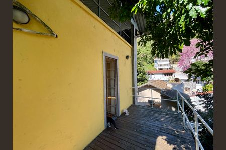 Casa à venda com 234m², 4 quartos e 1 vaga Casa à venda com 234m², 4 quartos e 1 vagaVaranda da Suíte 2