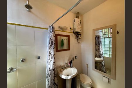 Casa à venda com 234m², 4 quartos e 1 vaga Casa à venda com 234m², 4 quartos e 1 vagaBanheiro da Suíte 2