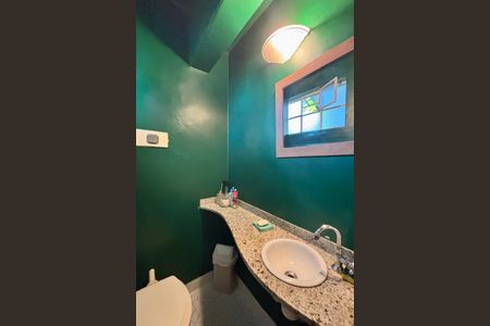 Casa à venda com 234m², 4 quartos e 1 vaga Casa à venda com 234m², 4 quartos e 1 vagaLavabo da Sala