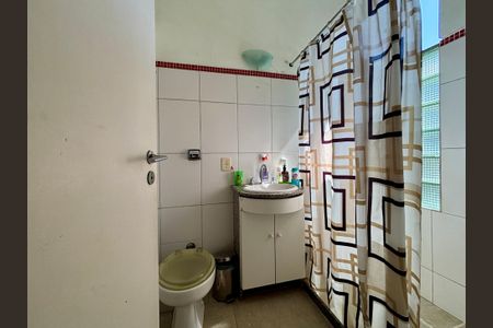 Casa à venda com 234m², 4 quartos e 1 vaga Casa à venda com 234m², 4 quartos e 1 vagaBanheiro da Suíte