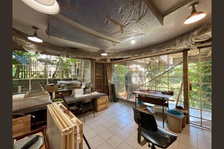 Casa à venda com 234m², 4 quartos e 1 vaga Casa à venda com 234m², 4 quartos e 1 vagaQuarto 4