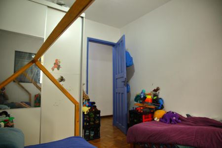 Casa à venda com 157m², 3 quartos e 2 vagasQuarto 2