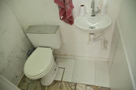 Casa à venda com 157m², 3 quartos e 2 vagasBanheiro de serviço