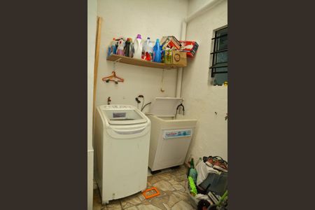 Casa à venda com 157m², 3 quartos e 2 vagasÁrea de Serviço