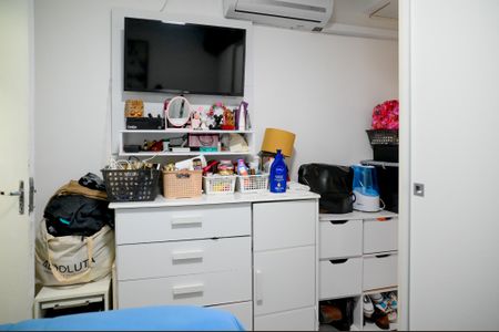 Casa à venda com 80m², 2 quartos e sem vagaSuíte