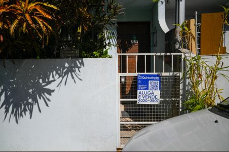 Casa à venda com 80m², 2 quartos e sem vagaFachada