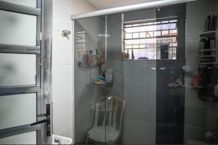 Casa à venda com 80m², 2 quartos e sem vagaBanheiro da Suíte