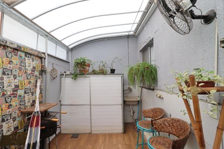 Apartamento para alugar com 59m², 2 quartos e 1 vagaÁrea de Serviço