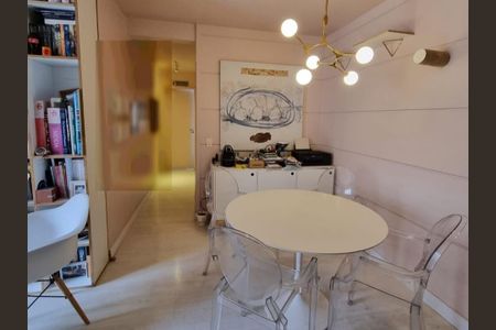 Sala de apartamento à venda com 3 quartos, 82m² em Vila Olímpia, São Paulo