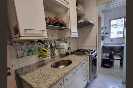 Apartamento à venda com 82m², 3 quartos e 2 vagasCozinha 