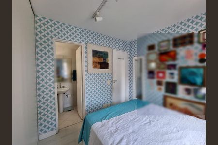 Suíte  de apartamento à venda com 3 quartos, 82m² em Vila Olímpia, São Paulo