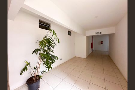 Apartamento para alugar com 119m², 2 quartos e 2 vagasHall social