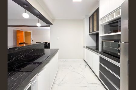 Apartamento para alugar com 119m², 2 quartos e 2 vagasCozinha