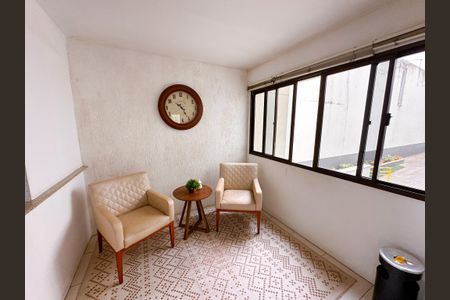 Apartamento para alugar com 119m², 2 quartos e 2 vagasHall social