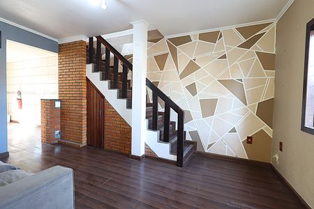 Sala de casa à venda com 2 quartos, 110m² em Rubem Berta, Porto Alegre