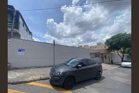 Apartamento para alugar com 50m², 2 quartos e 1 vaga Apartamento para alugar com 50m², 2 quartos e 1 vagaFachada